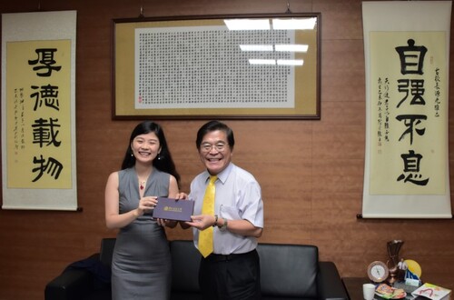 校友與古校長照片圖片