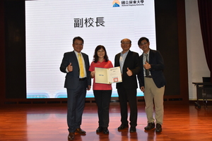 陳校長與三位副校長大合照圖片