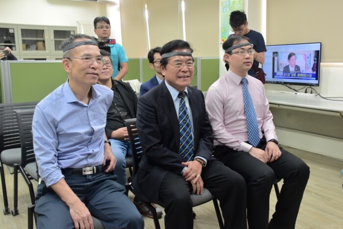 科普傳播學系成立傳播與認知實驗室共同嘗試圖片